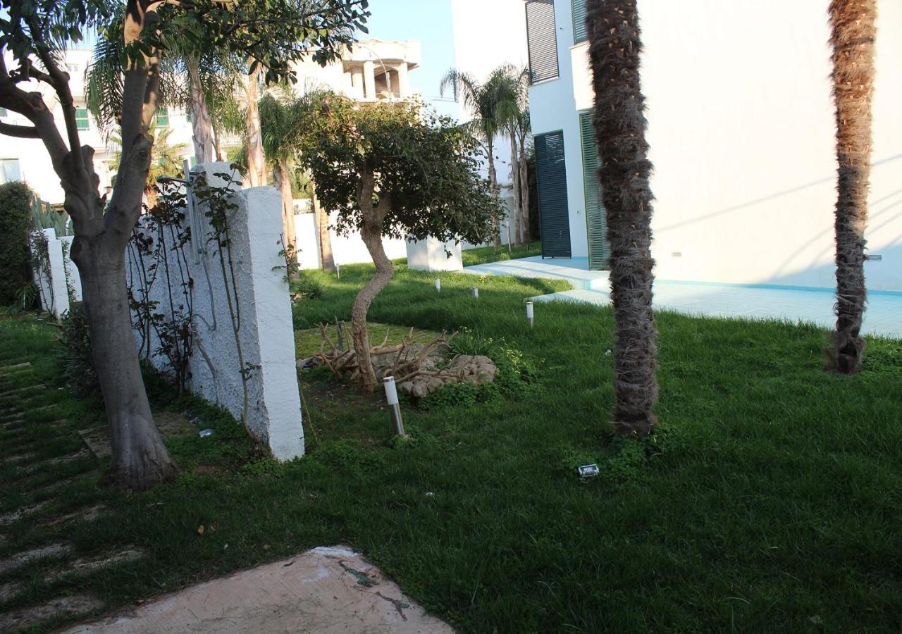 Monolocali Residence Petraroli By Salentolimit Porto Cesareo Bagian luar foto