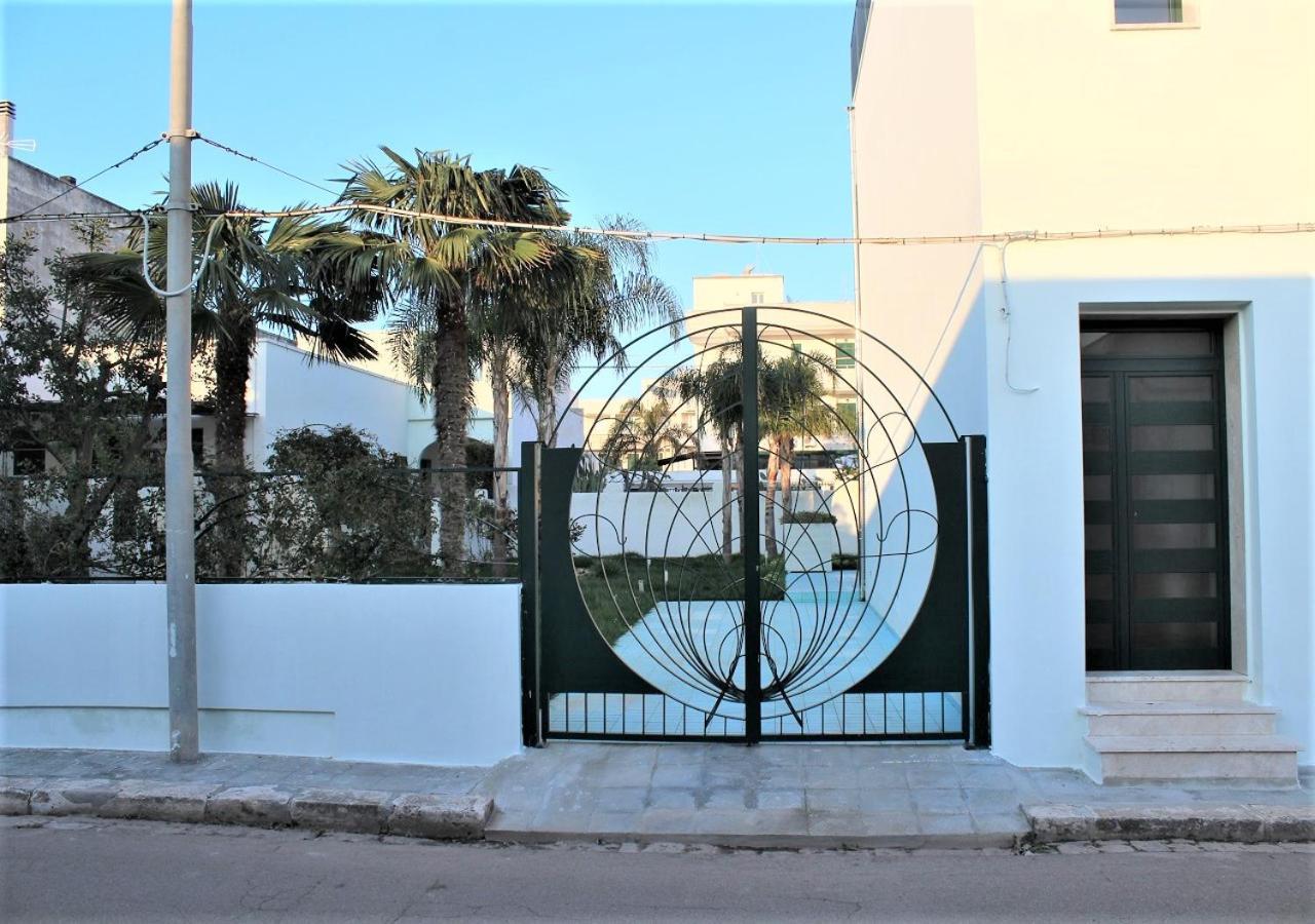 Monolocali Residence Petraroli By Salentolimit Porto Cesareo Bagian luar foto