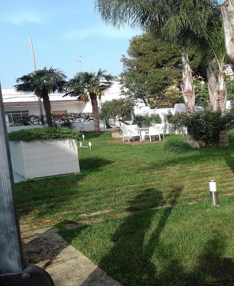 Monolocali Residence Petraroli By Salentolimit Porto Cesareo Bagian luar foto