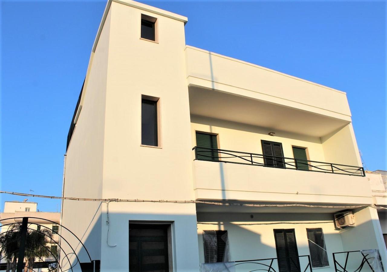 Monolocali Residence Petraroli By Salentolimit Porto Cesareo Bagian luar foto
